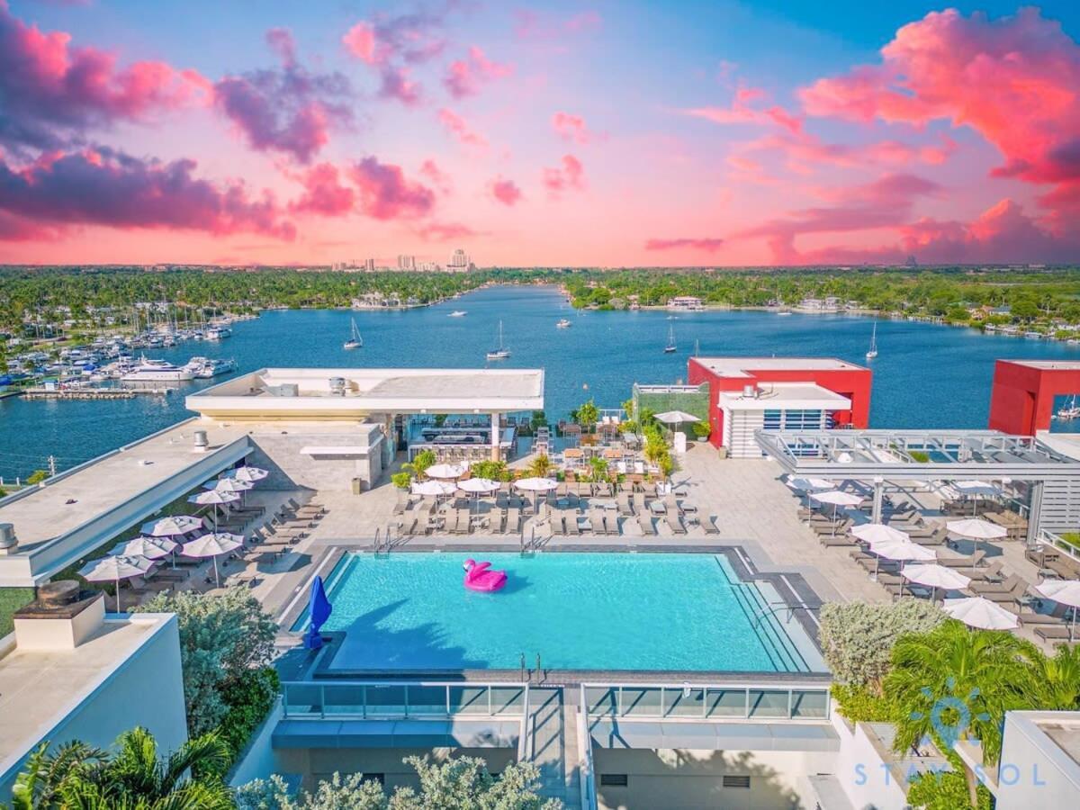 Beach Resort INFINITY EDGE SWIMMING POOL Hollywood Exterior foto